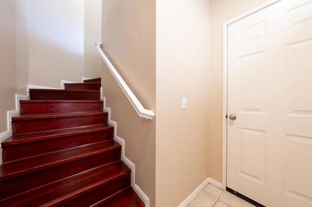 1259 El Cortez Court, Chula Vista CA: https://media.crmls.org/mediaz/575aad87-3553-4b46-9897-7a0297e85181.jpg