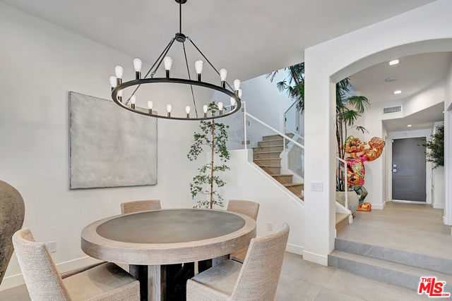 6442 Lunita Road, Malibu CA: https://media.crmls.org/mediaz/575aae58-9871-4890-8ea8-8c2c9503401c.jpg