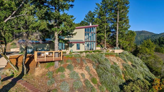 580 Rancho Prieta Road, Los Gatos CA: https://media.crmls.org/mediaz/575ba11b-8942-4b18-b349-6ad26bcf2a73.jpg