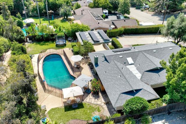 11668 Altoona Dr, El Cajon CA: https://media.crmls.org/mediaz/575c75ad-6da7-4f1e-b4c1-0042149575ed.jpg