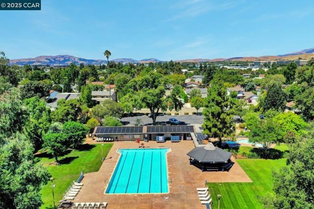 3958 W Las Positas Blvd, Pleasanton CA: https://media.crmls.org/mediaz/575cad7a-a458-446e-9f6b-29badee9e0e7.jpg