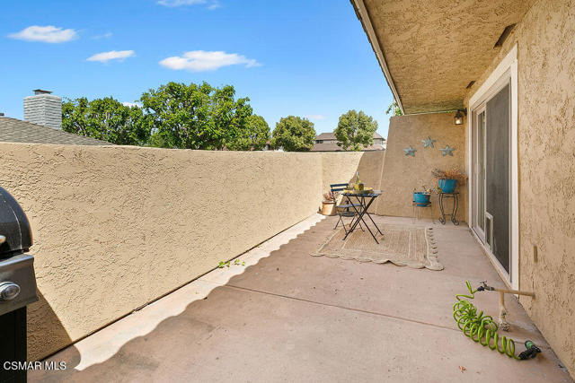 1778 E Avenida De Las Flores, Thousand Oaks CA: https://media.crmls.org/mediaz/575cecb0-a57f-4f55-bc11-242d5767afd2.jpg