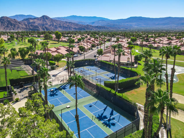 42515 Sultan Avenue, Palm Desert, CA 92211