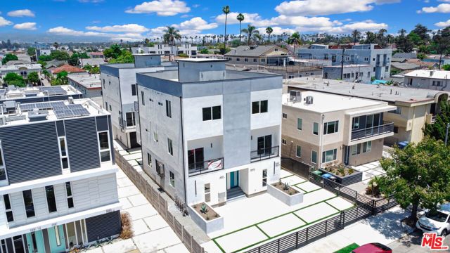 4549 Saturn St, Los Angeles, CA 90019