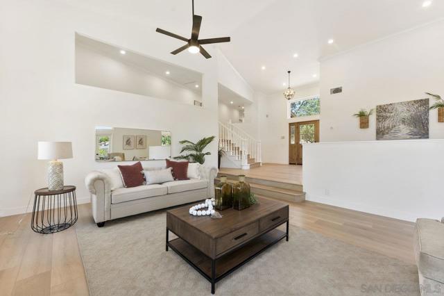 2047 Via Del Torrie, Alpine CA: https://media.crmls.org/mediaz/576078fe-bccb-4671-b2cb-250c816c3161.jpg
