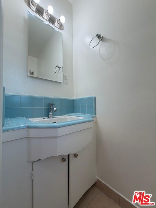 415 Fischer Street, Apt. C photo 15