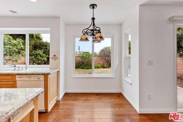 Breakfast nook