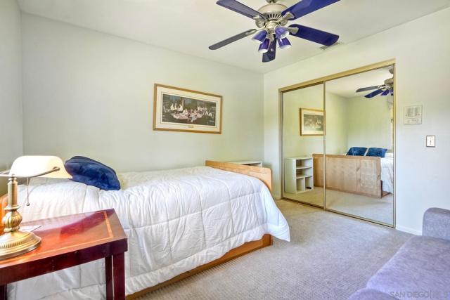 2183 Lundy Lake Dr, Escondido CA: https://media.crmls.org/mediaz/5764bb77-bdc0-4000-b20a-112c35b8a652.jpg