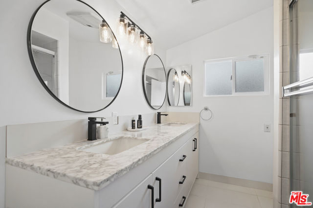 20338 Coulson Street, Woodland Hills CA: https://media.crmls.org/mediaz/57654dd0-7605-44ee-a06a-8e5b91ebe993.jpg