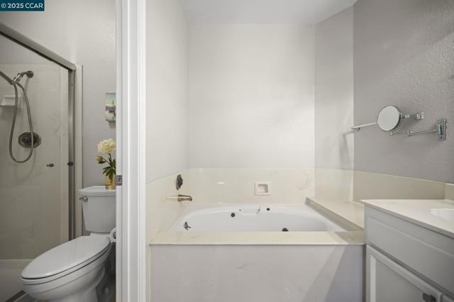 3019 Tahoe Pl, San Ramon CA: https://media.crmls.org/mediaz/5765bf77-7347-474c-911a-3e615cd86ed9.jpg