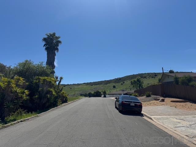 12710 Montauk St, Poway CA: https://media.crmls.org/mediaz/57662adf-8b16-4759-8d2b-95abd8801ce4.jpg