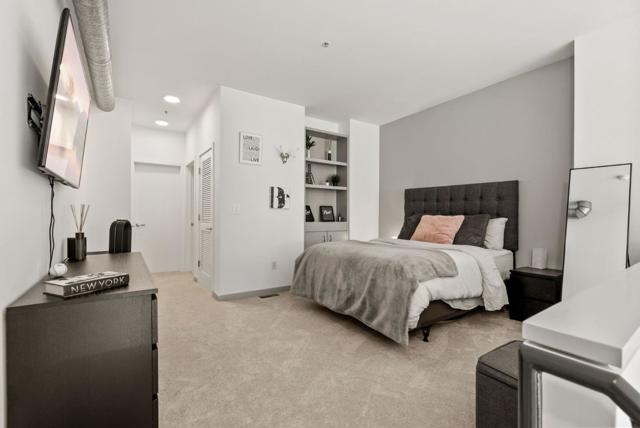 334 Santana Row, San Jose CA: https://media.crmls.org/mediaz/57662c12-34e0-4812-bf0e-492789b9194c.jpg