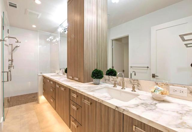 2101 Valparaiso Avenue, Menlo Park CA: https://media.crmls.org/mediaz/5766aa73-74f0-4d29-ad25-435a0928a8b3.jpg