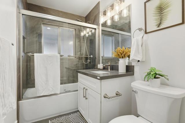 790 Shore Road, Hollister CA: https://media.crmls.org/mediaz/5766d223-9a81-40e0-adef-40b212d2442c.jpg