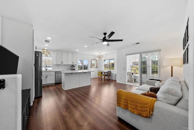 Detail Gallery Image 2 of 29 For 1452 Canvas Dr #1,  Chula Vista,  CA 91913 - 2 Beds | 2 Baths