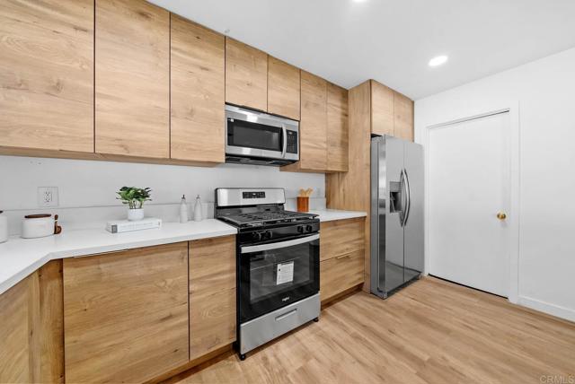 10410 Fairhill Drive, Spring Valley CA: https://media.crmls.org/mediaz/57677cbb-ad12-4eea-937c-22cebf551e48.jpg
