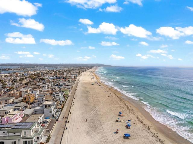 3879 Ocean Front Walk, San Diego, California 92109, 4 Bedrooms Bedrooms, ,4 BathroomsBathrooms,Single Family Residence,For Sale,Ocean Front Walk,240019098SD