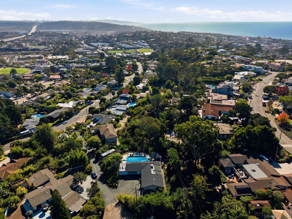 MLS #250035370SD image #11