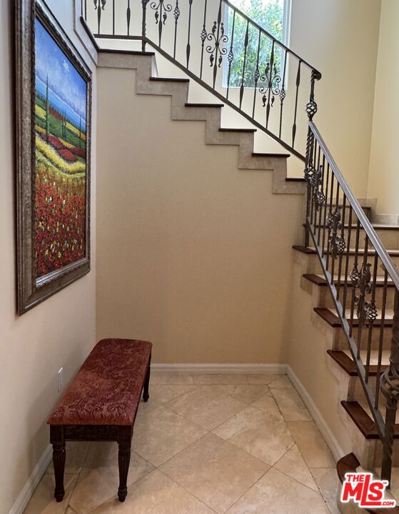 458 S Clark Drive, Beverly Hills CA: https://media.crmls.org/mediaz/5769d84c-34c1-4f83-8d14-87413dd037ff.jpg