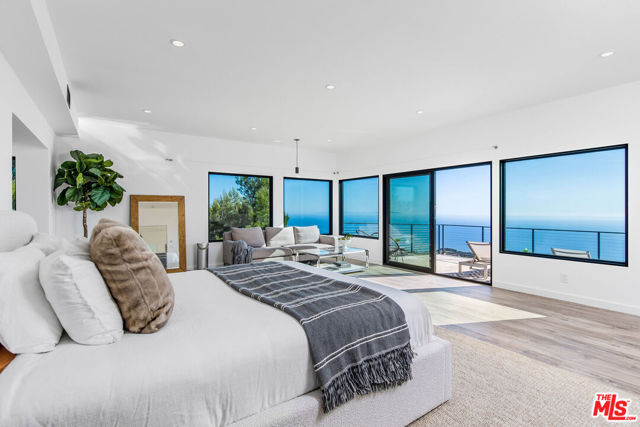 515 Moonrise Drive photo 8