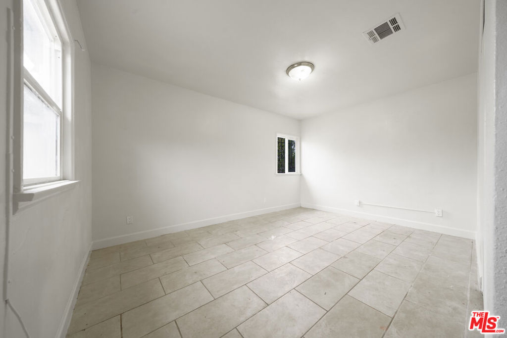 MLS #25533279 image #24