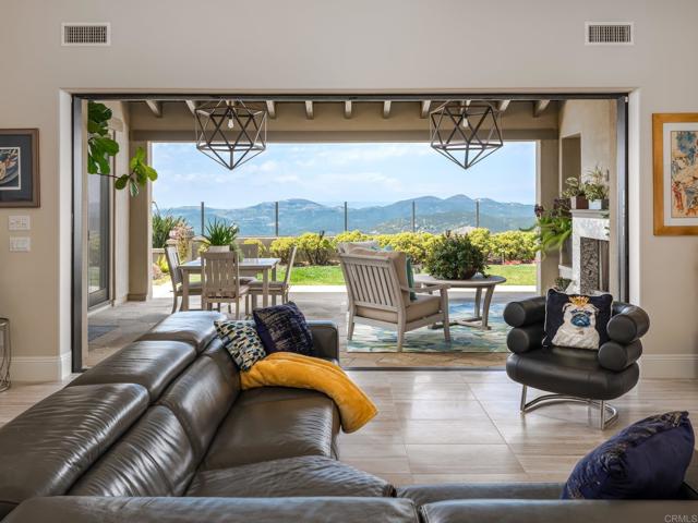 Image 12 of 66 For 8784 Avenida Mirador