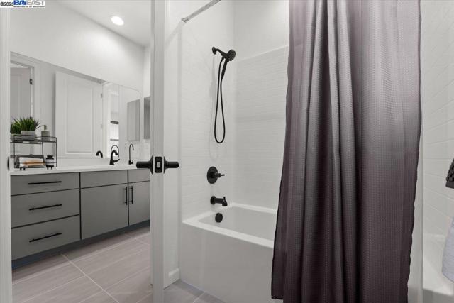 6017 Basaltina Pl, Dublin CA: https://media.crmls.org/mediaz/576d4048-4a47-4d77-8959-66ef35fb4351.jpg