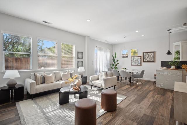 7531 Edinburgh Way, Gilroy CA: https://media.crmls.org/mediaz/576d477f-29a7-4cd7-960b-d8100be5a811.jpg