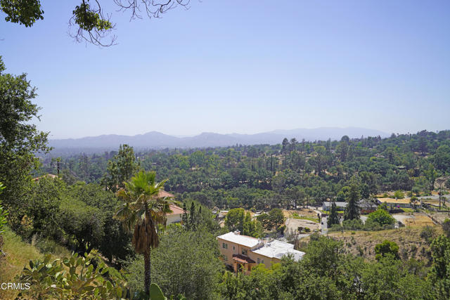 3017 Zane Grey Terrace, Altadena CA: https://media.crmls.org/mediaz/576d9dd7-7b71-410b-bf04-5e4c97d7dba3.jpg