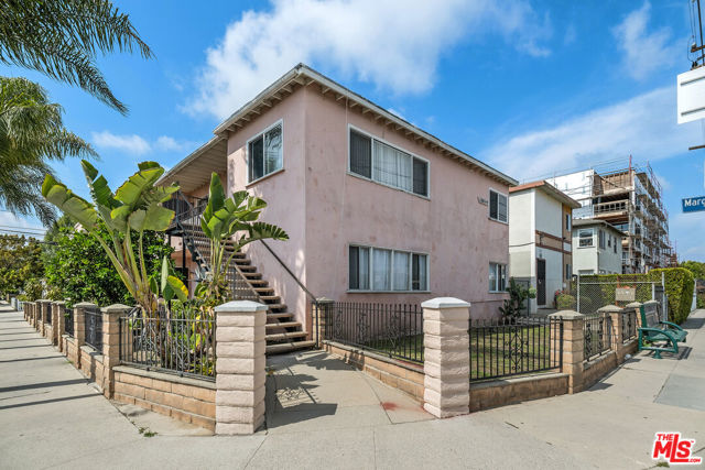 11887 Jefferson Boulevard, Los Angeles CA: https://media.crmls.org/mediaz/576f33c7-8d6e-4ed0-96df-e6baef41c836.jpg