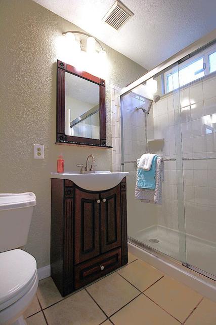 515 Lancaster Lane, Bay Point CA: https://media.crmls.org/mediaz/576fe0f4-eca2-4139-a437-43cbd29163bc.jpg