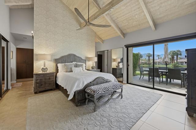 444 Sunningdale Drive, Rancho Mirage CA: https://media.crmls.org/mediaz/5770a970-5222-417e-bc80-272683811da7.jpg