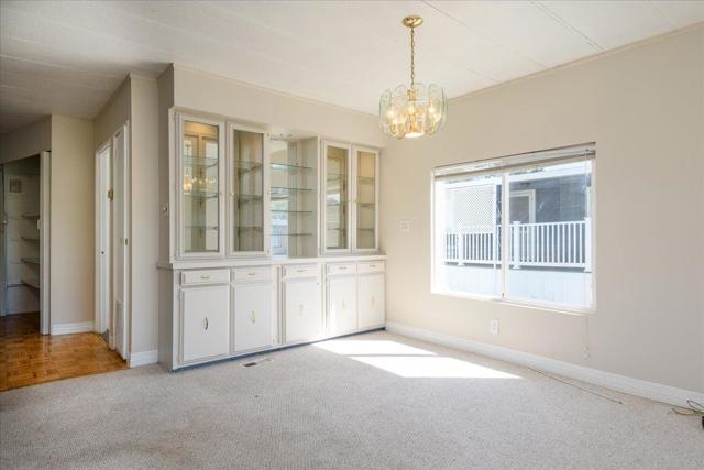 52 Oceanview Avenue, Half Moon Bay CA: https://media.crmls.org/mediaz/5771025c-2294-48ab-97d9-f9c01205fe23.jpg