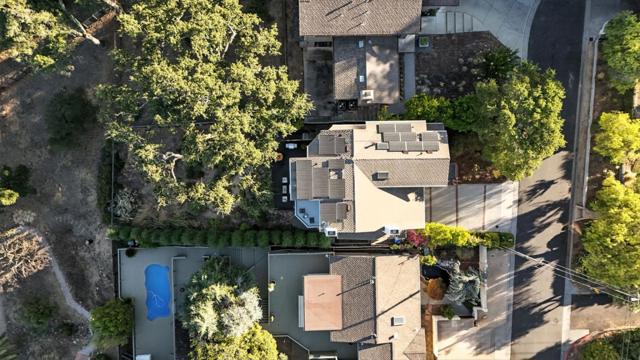 157 Central Avenue, Los Gatos CA: https://media.crmls.org/mediaz/57715c15-bcda-416e-95b3-97a3a82dfbf3.jpg