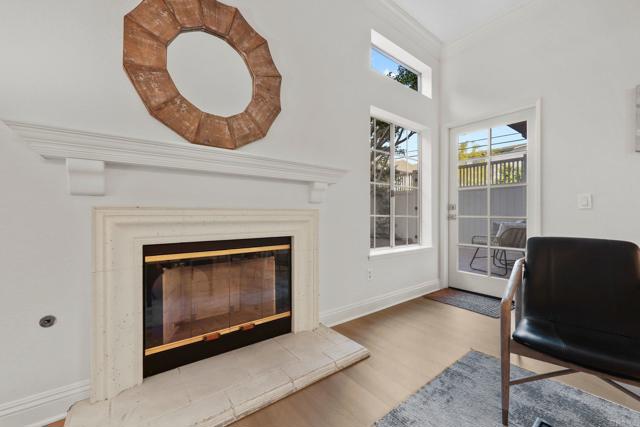 Detail Gallery Image 4 of 38 For 521 Arbor Dr #105,  San Diego,  CA 92103 - 2 Beds | 2/1 Baths