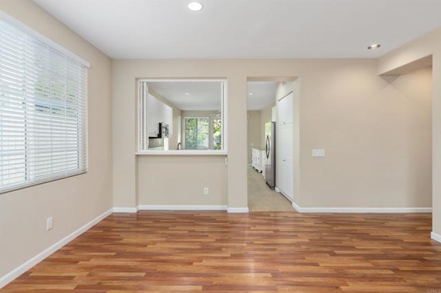 Detail Gallery Image 10 of 36 For 3234 W Canyon Ave, San Diego,  CA 92123 - 3 Beds | 2 Baths