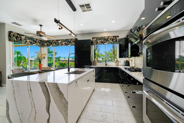 81347 Camino Sevilla, Indio CA: https://media.crmls.org/mediaz/5772ea15-823f-4ffb-ad22-6de2d97e6be3.jpg