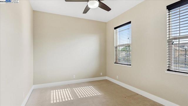 2133 Demetrius Way, Roseville CA: https://media.crmls.org/mediaz/5773fb61-dfa1-4737-9cd2-d82f9b0ce20d.jpg