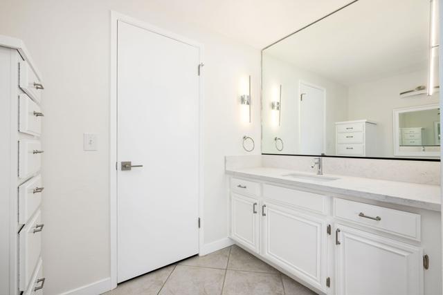 68340 Camino Jalan, Cathedral City CA: https://media.crmls.org/mediaz/57764e30-3d02-4aed-b733-6ccb7ef45add.jpg