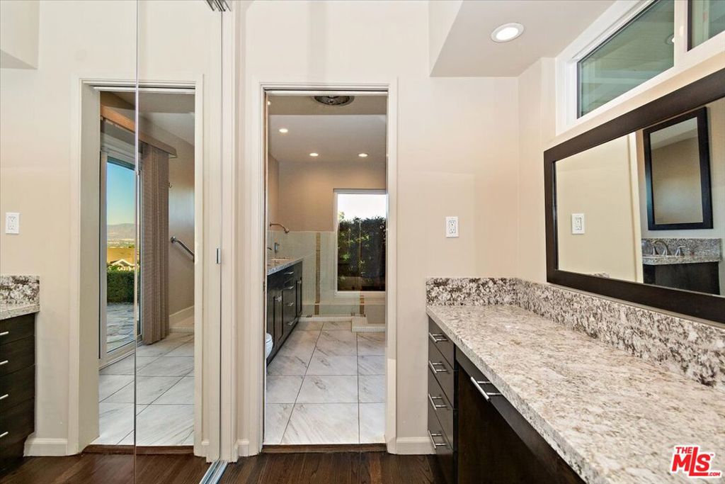 15451 Longbow DriveSherman Oaks img 44