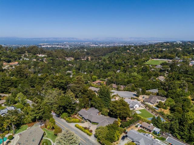 3795 Ralston Avenue, Hillsborough CA: https://media.crmls.org/mediaz/5777b0cc-c122-401d-926b-97c94afe0443.jpg