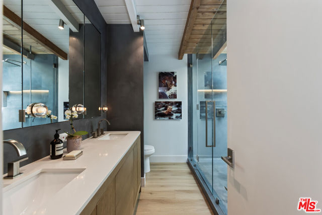 7442 Capps Avenue, Los Angeles CA: https://media.crmls.org/mediaz/5777dc4d-16f9-4853-b9f1-88e5d75cdeb5.jpg
