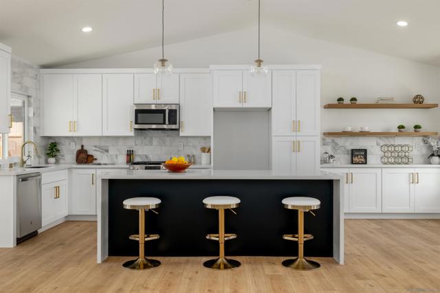 26872 Pinckney Way, Menifee CA: https://media.crmls.org/mediaz/5778af13-f73b-472d-82c9-99a187244d21.jpg