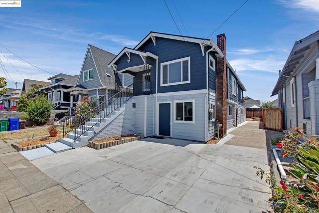 2906 Adeline St, Oakland CA: https://media.crmls.org/mediaz/577cb95a-08b5-4cb6-9eab-a657824dc536.jpg
