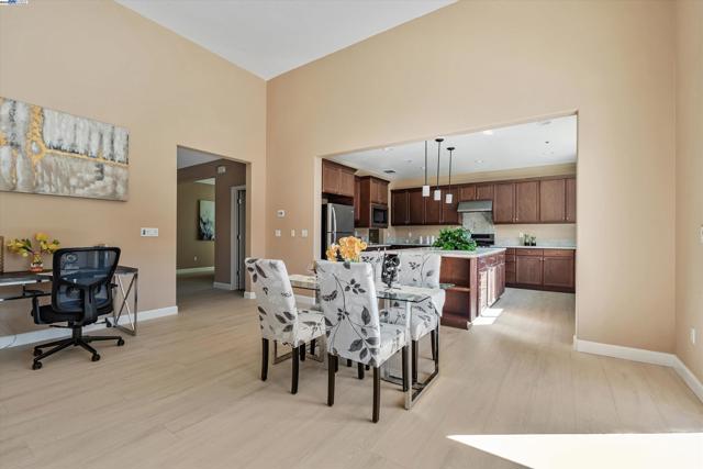 3602 Levanto Way, Manteca CA: https://media.crmls.org/mediaz/577cc0c2-6bf4-478d-81b2-33fe99190320.jpg