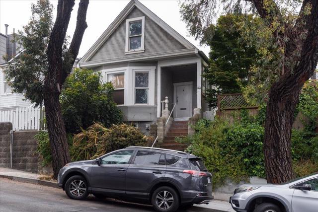 108 Cortland Avenue, San Francisco CA: https://media.crmls.org/mediaz/577d2c22-16fd-4a62-8cea-377842fd18e5.jpg