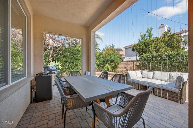 Detail Gallery Image 9 of 42 For 8514 Morningstar Ln, Canoga Park,  CA 91304 - 4 Beds | 4 Baths