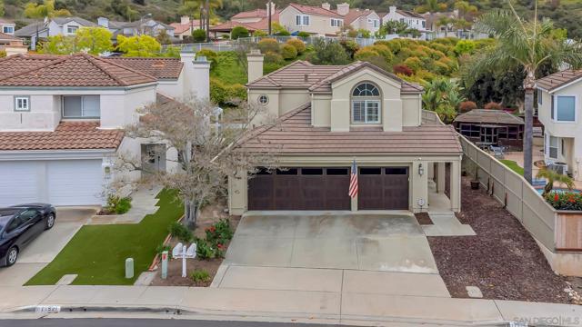 11515 Corte Playa Las Brisas, San Diego CA: https://media.crmls.org/mediaz/577e5277-88ab-4cee-a413-08a2b8537d97.jpg