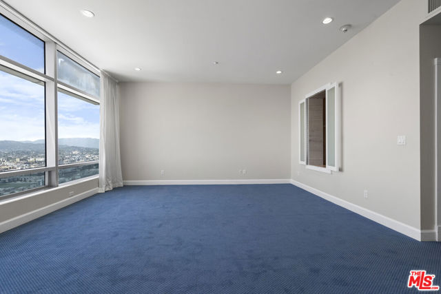 900 W Olympic Boulevard, Los Angeles CA: https://media.crmls.org/mediaz/577e8bab-e20c-460f-96c6-66e2d4f5cb05.jpg