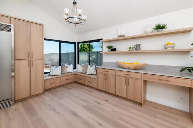 Detail Gallery Image 15 of 47 For 2568 Abedul St, Carlsbad,  CA 92009 - 4 Beds | 3/1 Baths